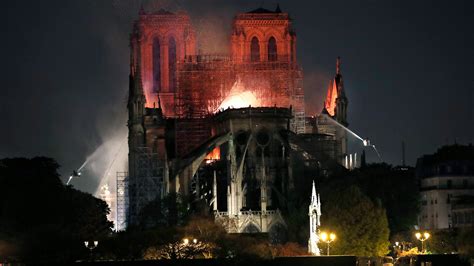 artwork destroyed in notre dame fire